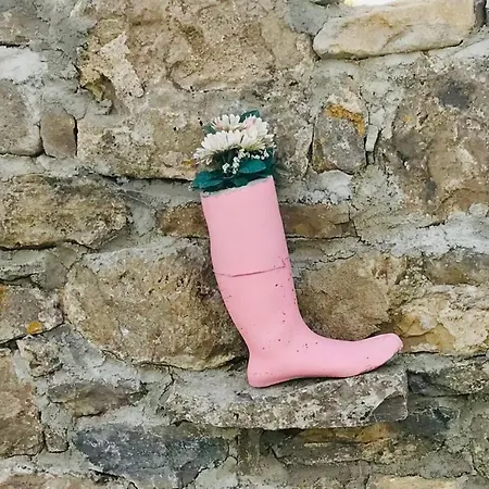 The Lazy Llama Farm Shepherd Hut * 밸리셰넌