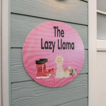 The Lazy Llama Farm Shepherd Hut